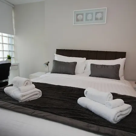 Jervis Aparthotel 3*